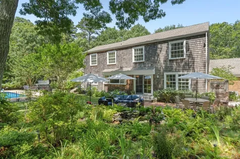 22 Spring Lane Sag Harbor NY 11963