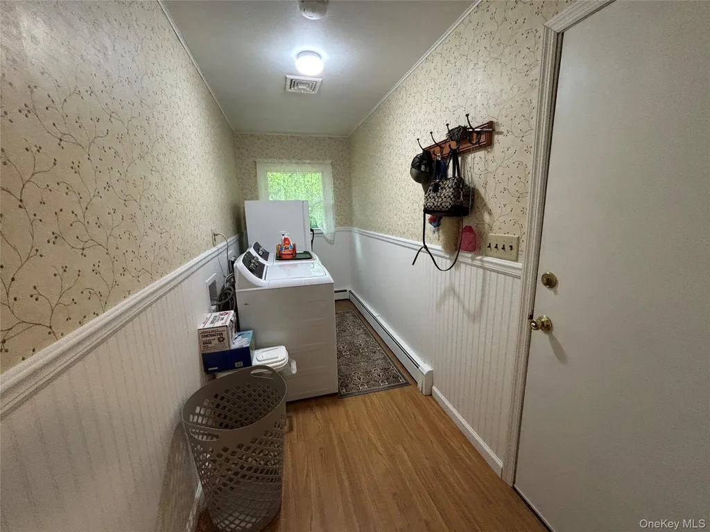 72 Fanning Boulevard Riverhead NY 11901