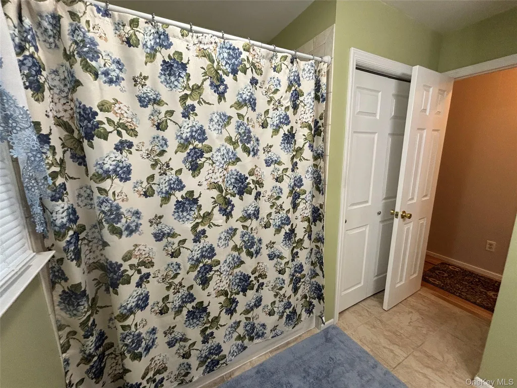 72 Fanning Boulevard Riverhead NY 11901
