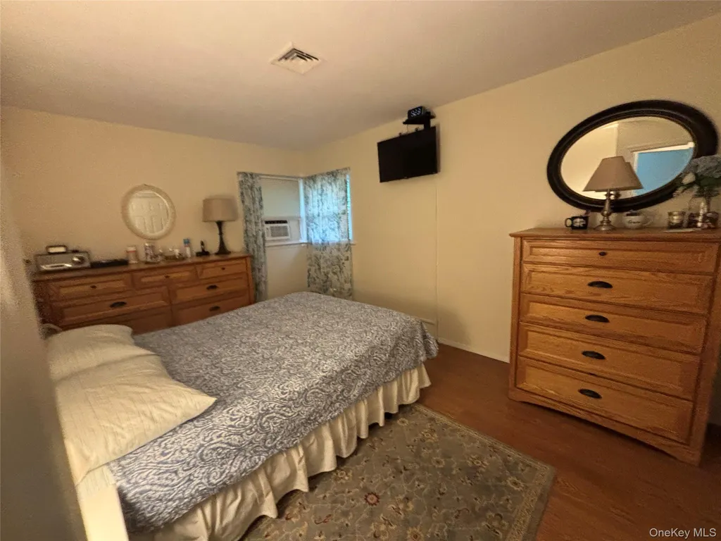 72 Fanning Boulevard Riverhead NY 11901