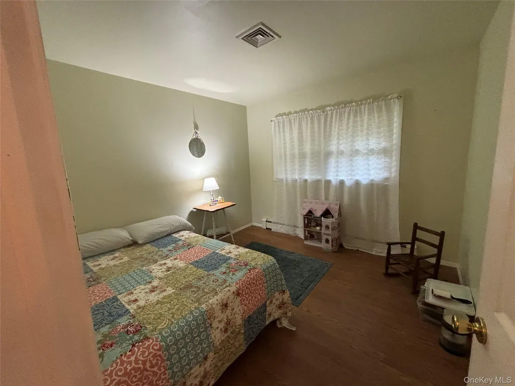 72 Fanning Boulevard Riverhead NY 11901