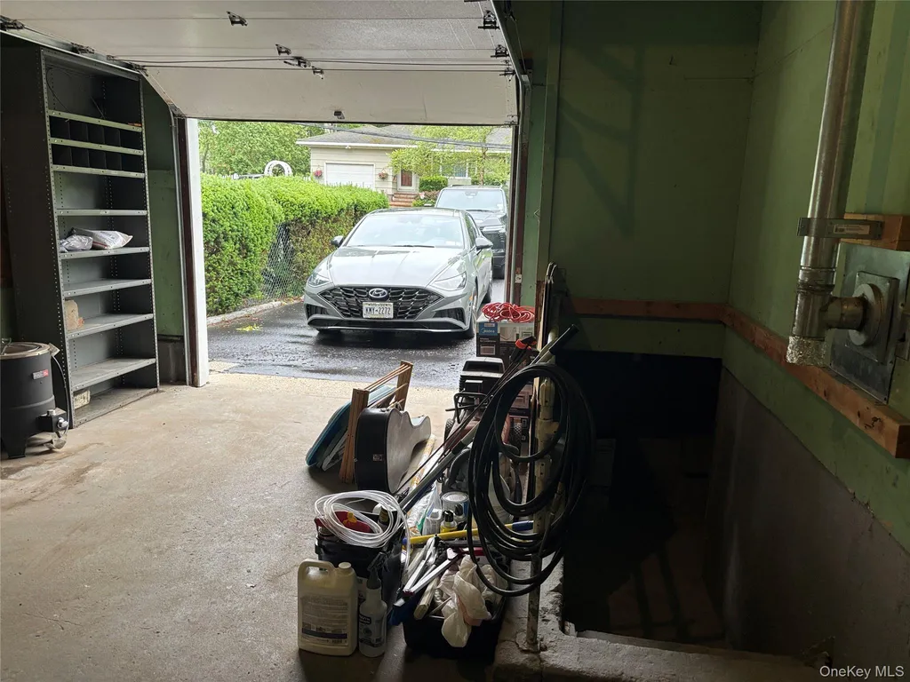 72 Fanning Boulevard Riverhead NY 11901