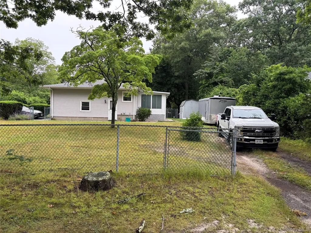 72 Fanning Boulevard Riverhead NY 11901