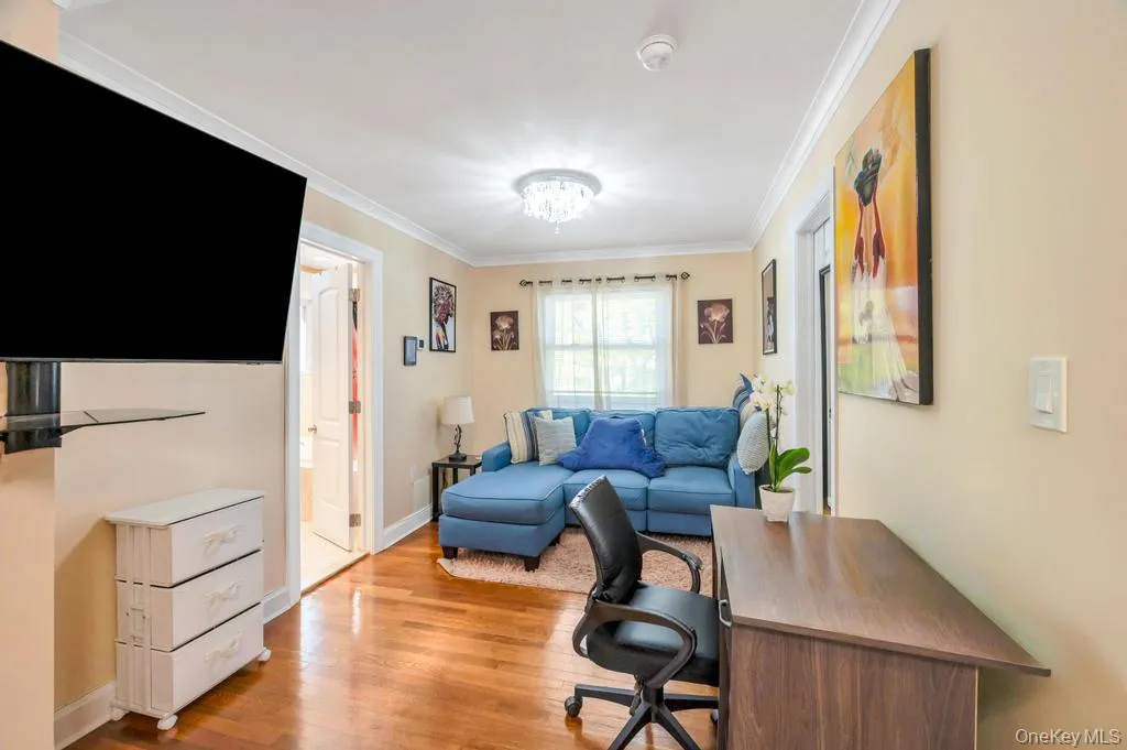 2182 Baylis Avenue Elmont NY 11003