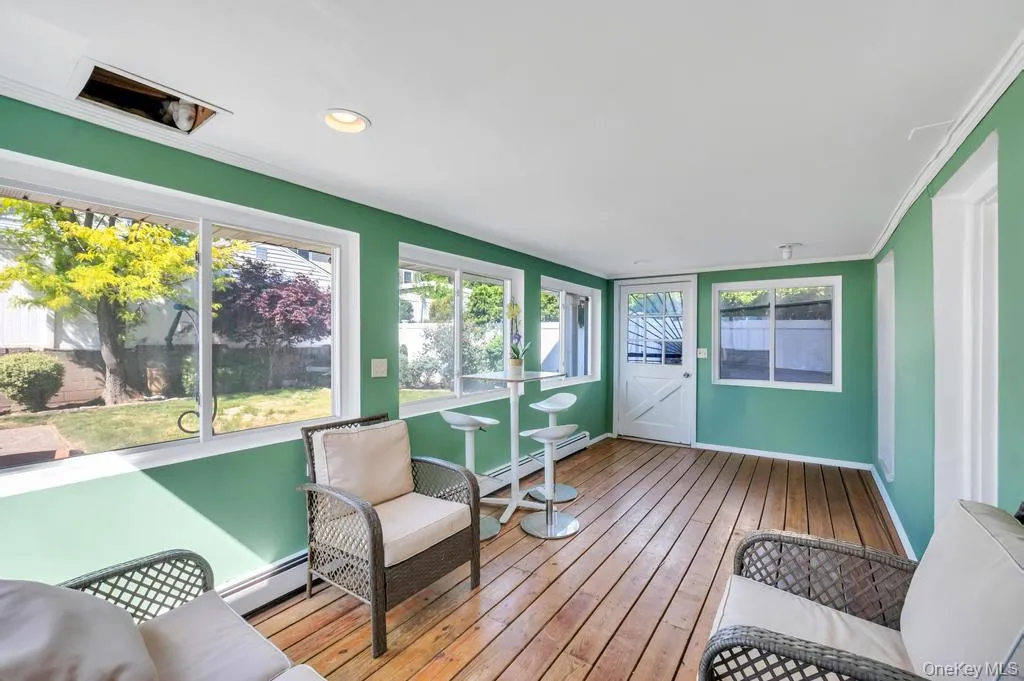 2182 Baylis Avenue Elmont NY 11003