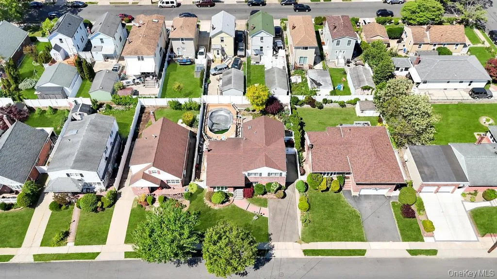 2182 Baylis Avenue Elmont NY 11003
