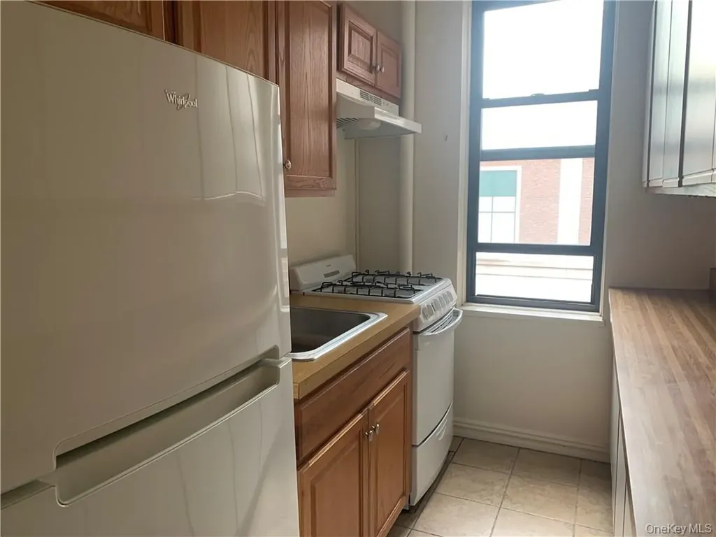 210 Martine Avenue White Plains NY 10601
