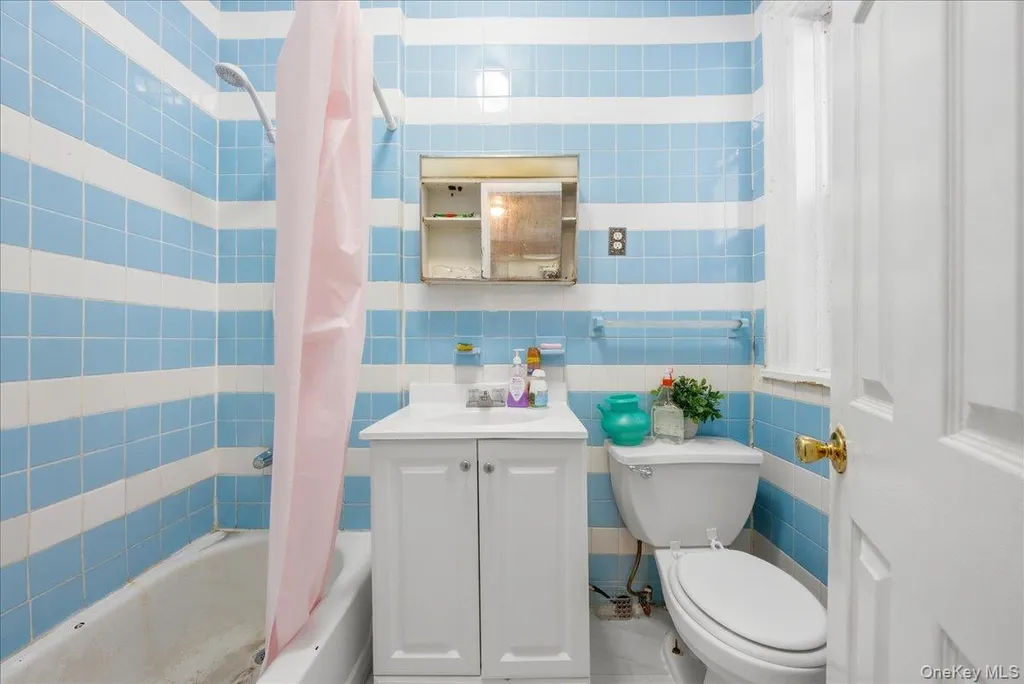 3232 Bronxwood Avenue Bronx NY 10469