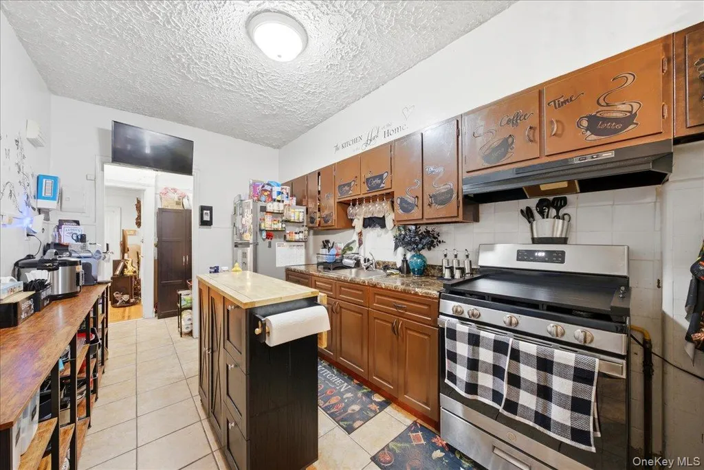 3232 Bronxwood Avenue Bronx NY 10469