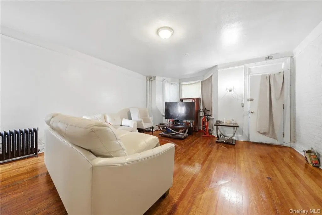 3232 Bronxwood Avenue Bronx NY 10469