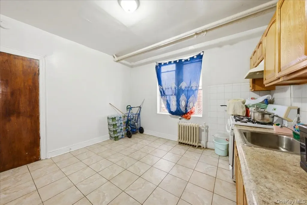 3232 Bronxwood Avenue Bronx NY 10469