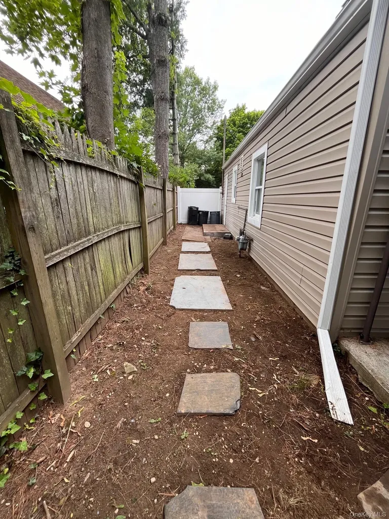 44 Commander Avenue Hempstead NY 11550