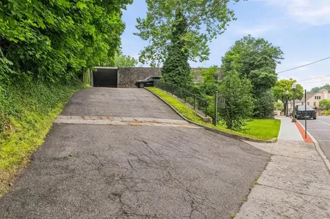 179 Lindsey Avenue Buchanan NY 10511