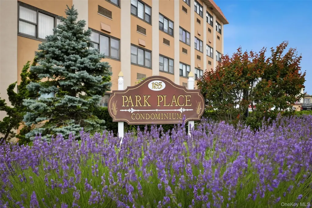 185 W Park Avenue Long Beach NY 11561