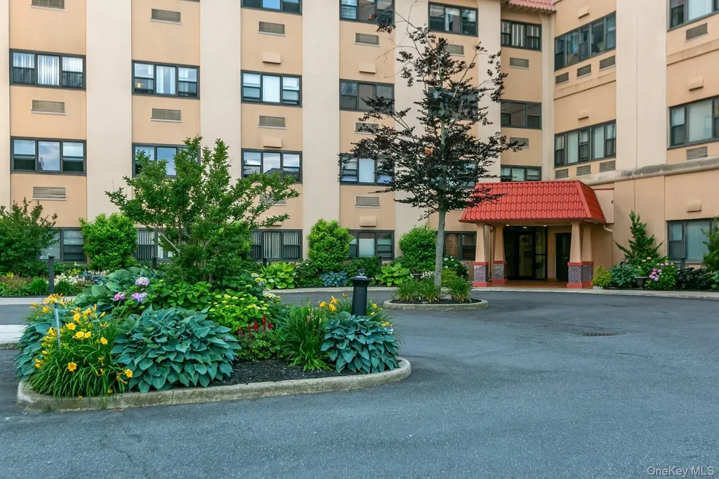 185 W Park Avenue Long Beach NY 11561