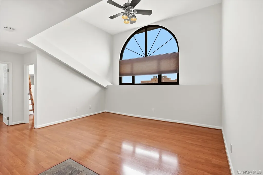 185 W Park Avenue Long Beach NY 11561