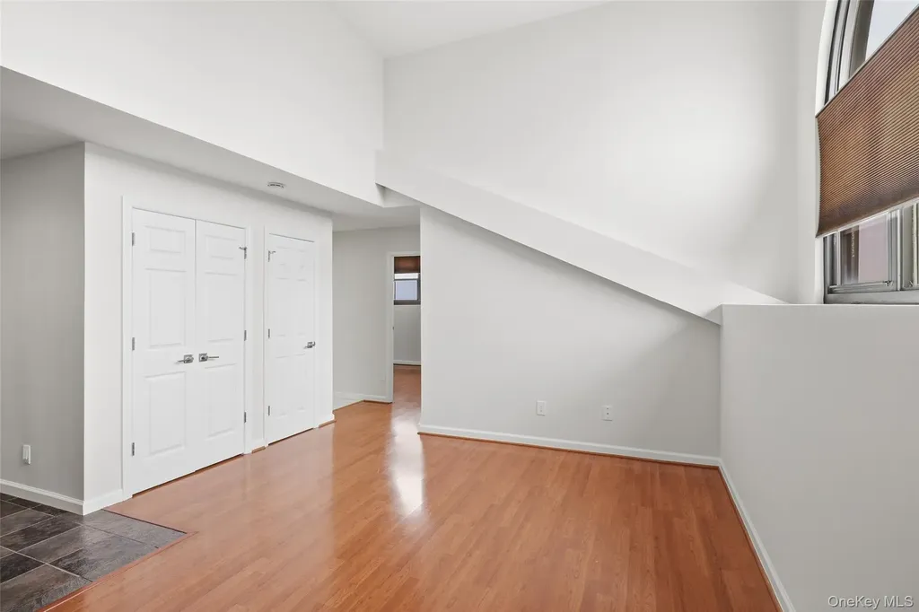185 W Park Avenue Long Beach NY 11561
