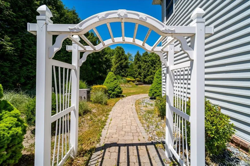 3 Stahl Way Monroe NY 10950
