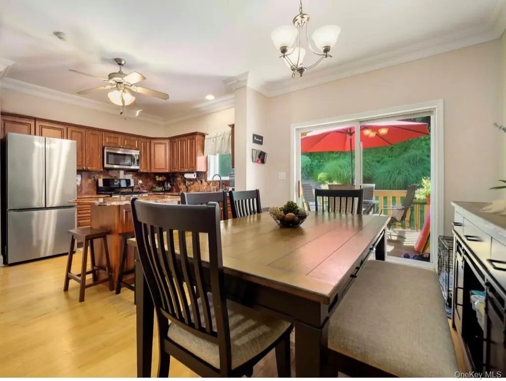 146 Foltim Way Congers NY 10920