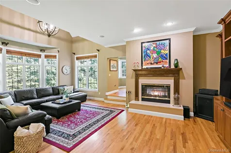 1985 Hunterbrook Road Yorktown Heights NY 10598