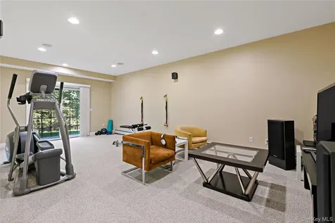 1985 Hunterbrook Road Yorktown Heights NY 10598