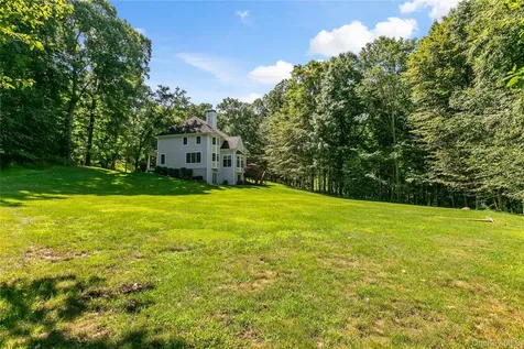 1985 Hunterbrook Road Yorktown Heights NY 10598