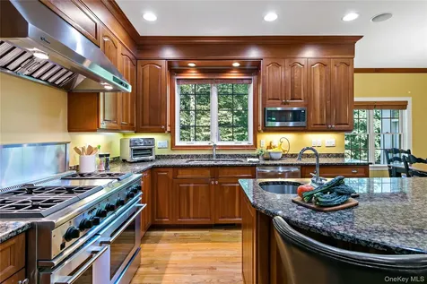1985 Hunterbrook Road Yorktown Heights NY 10598