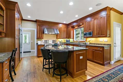 1985 Hunterbrook Road Yorktown Heights NY 10598
