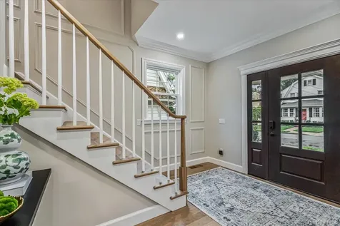 10 Hazel Place Floral Park NY 11001