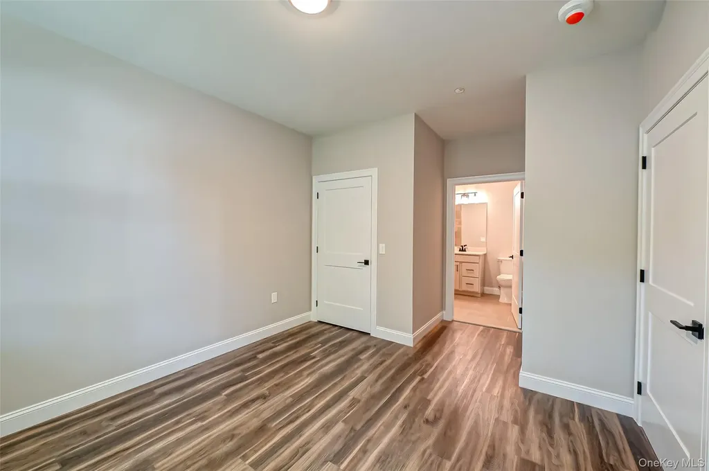 1 Conklin Street Farmingdale NY 11735