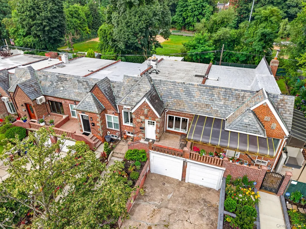 6706 Thornton Place Forest Hills NY 11375