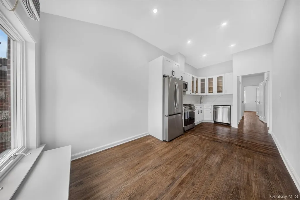 6706 Thornton Place Forest Hills NY 11375