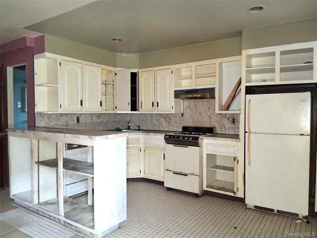 1386 Remsen Avenue Brooklyn NY 11236