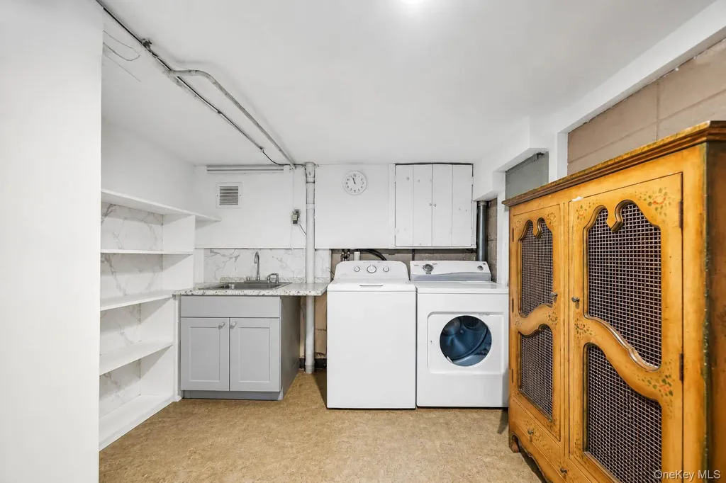 49 Village Drive Jericho NY 11753
