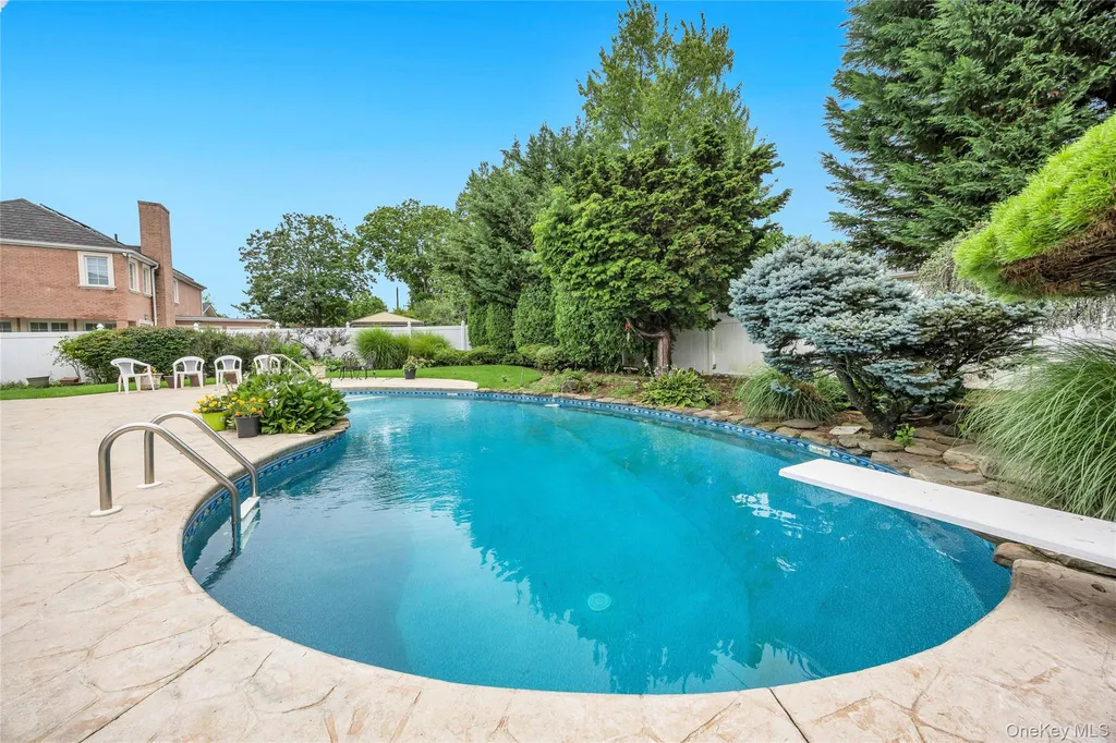 49 Village Drive Jericho NY 11753