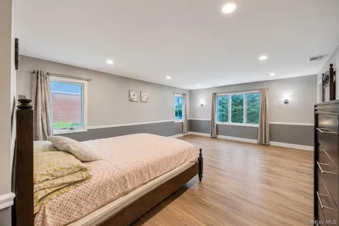 49 Village Drive Jericho NY 11753