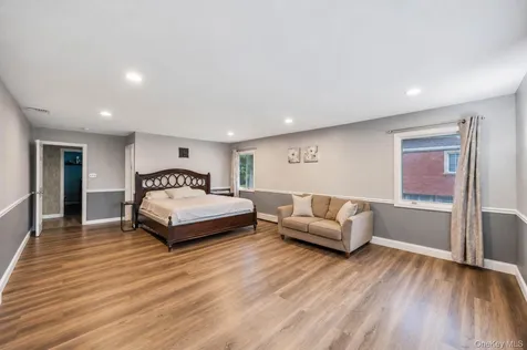 49 Village Drive Jericho NY 11753