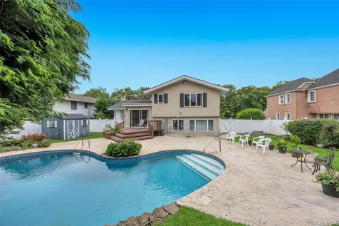49 Village Drive Jericho NY 11753