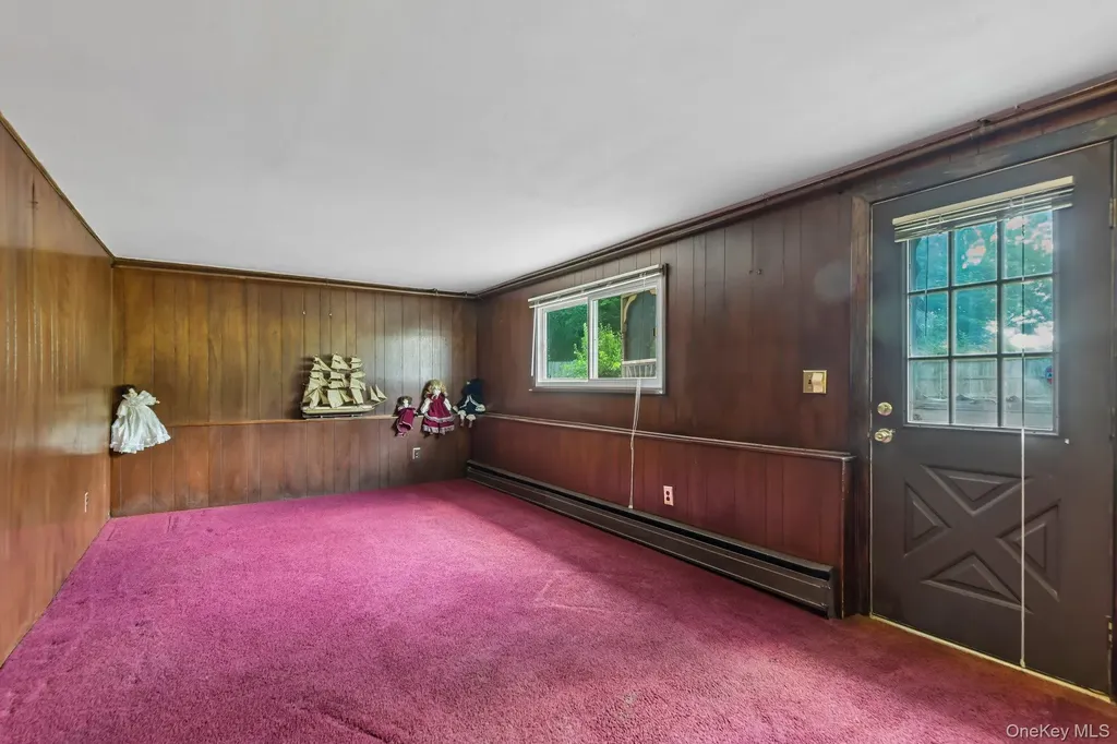 12 Albert Street Shoreham NY 11786