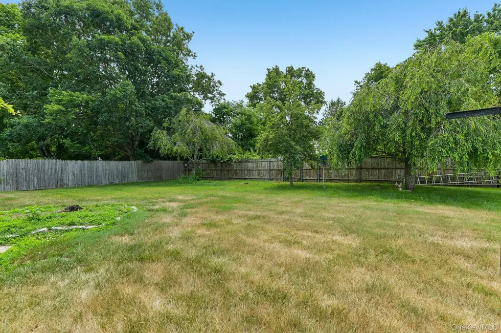 12 Albert Street Shoreham NY 11786
