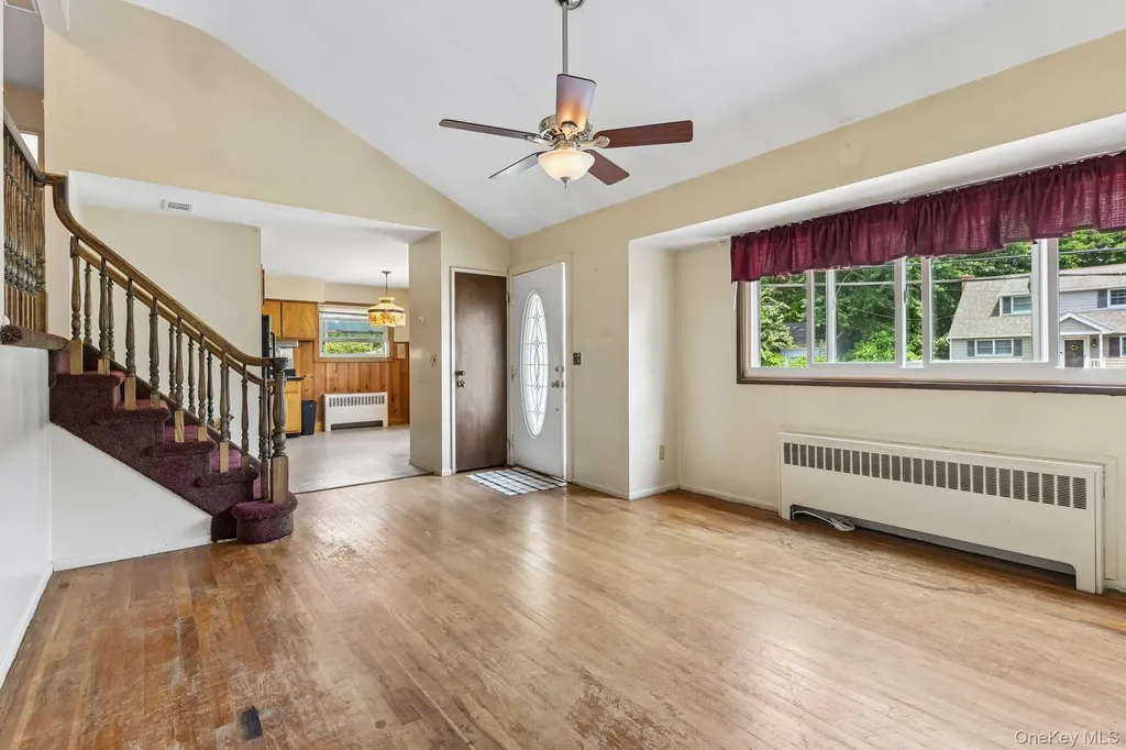 12 Albert Street Shoreham NY 11786