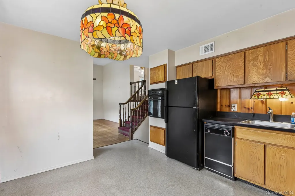 12 Albert Street Shoreham NY 11786