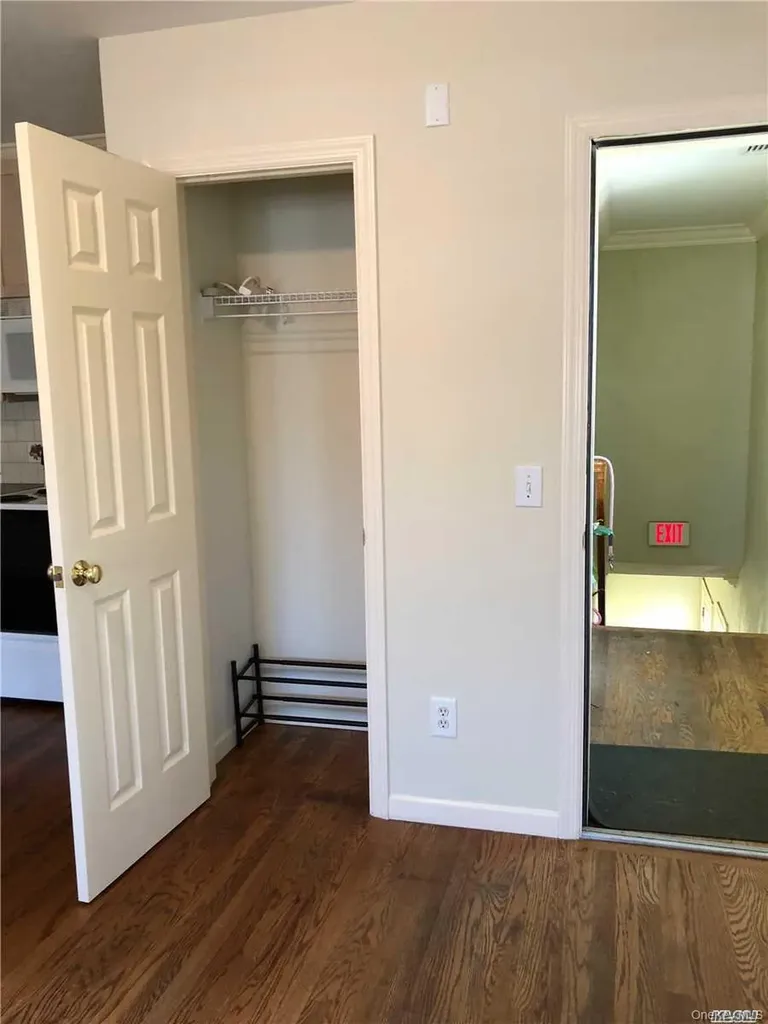 495 Montauk Highway Eastport NY 11941