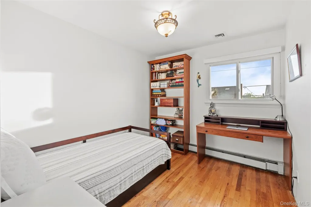 519 Nassau Avenue Freeport NY 11520