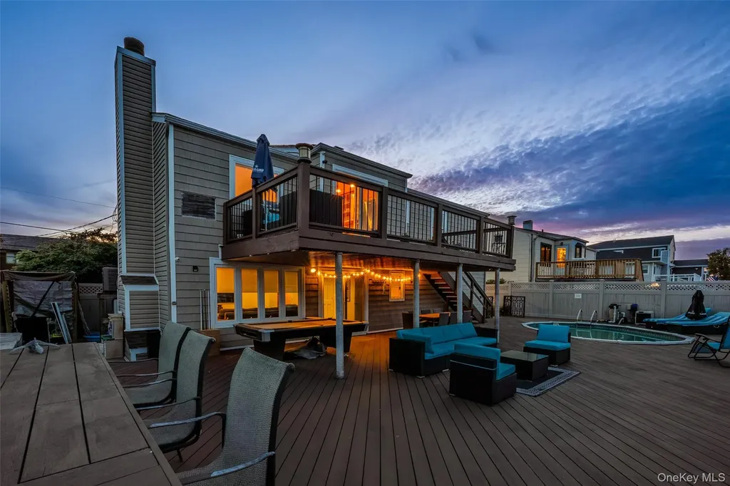 519 Nassau Avenue Freeport NY 11520