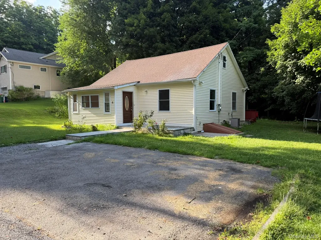 4 South Street Putnam Valley NY 10579