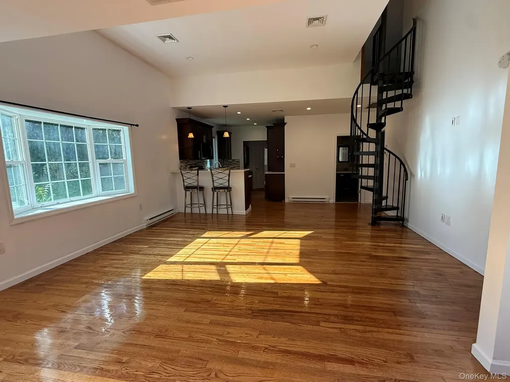 4 South Street Putnam Valley NY 10579