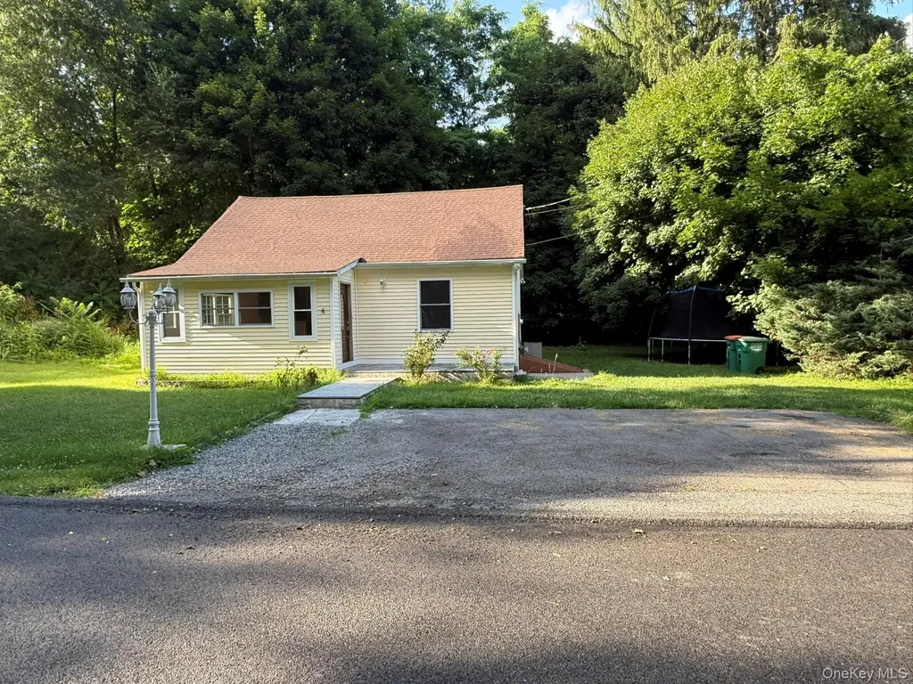 4 South Street Putnam Valley NY 10579