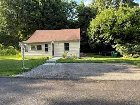 4 South Street Putnam Valley NY 10579
