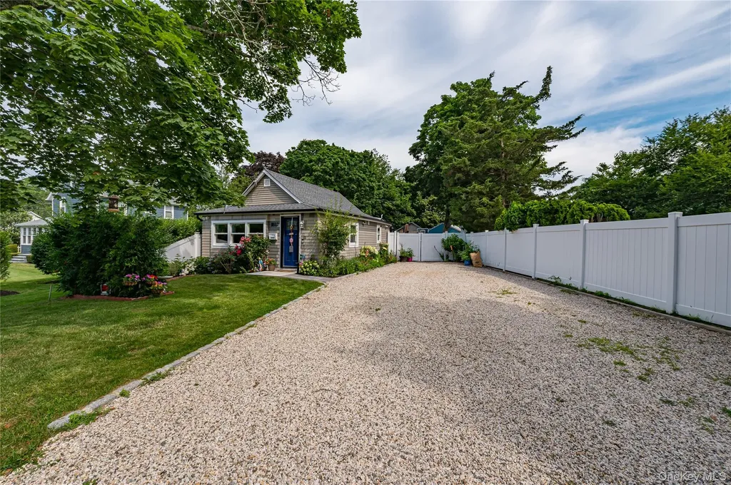 1022 Parkway Street Riverhead NY 11901